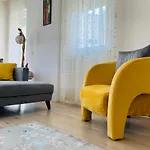 Aether Flats No7,Old Town, Beach, Central, Netflix