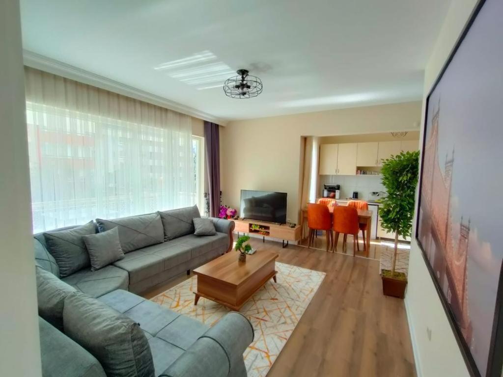 Lara Park Apartment *