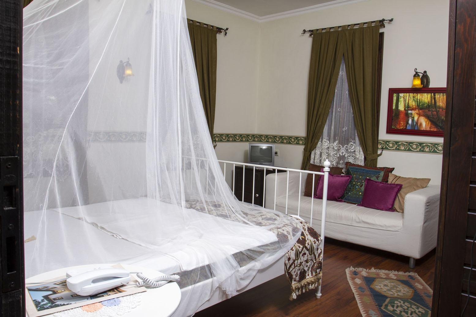 Deja Vu Otel 3*