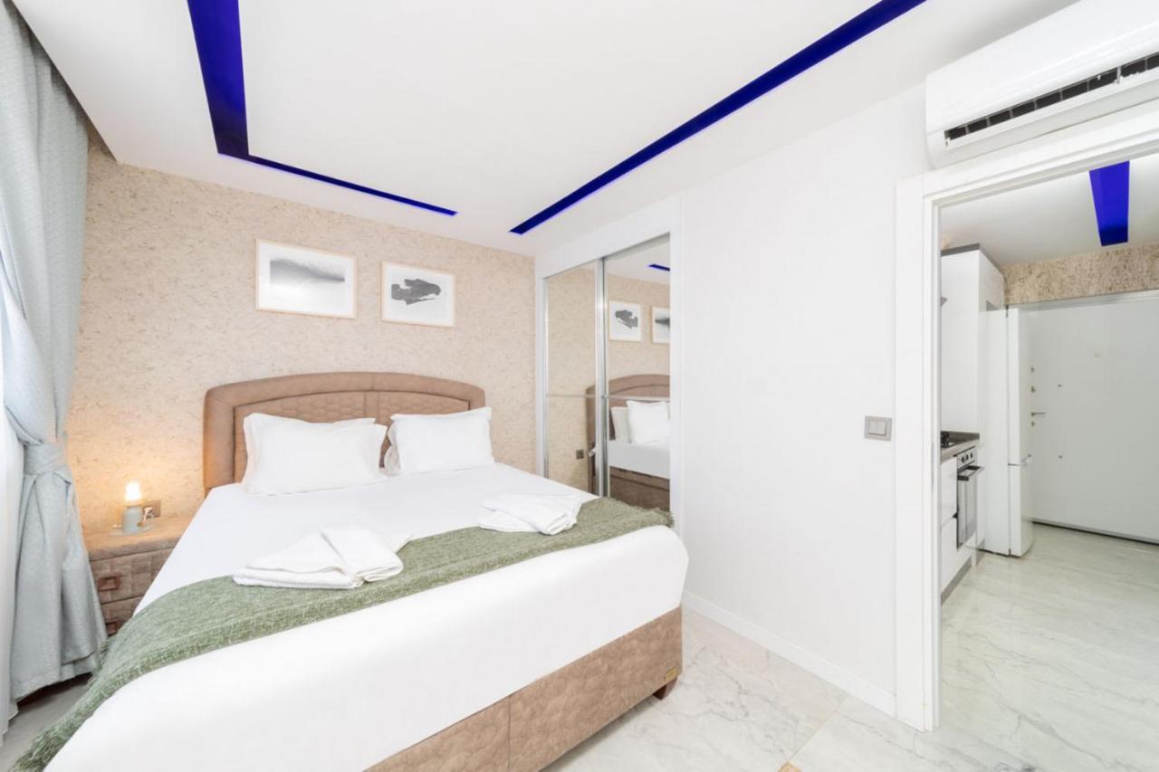 Modern Flat Near Beach In Apartment