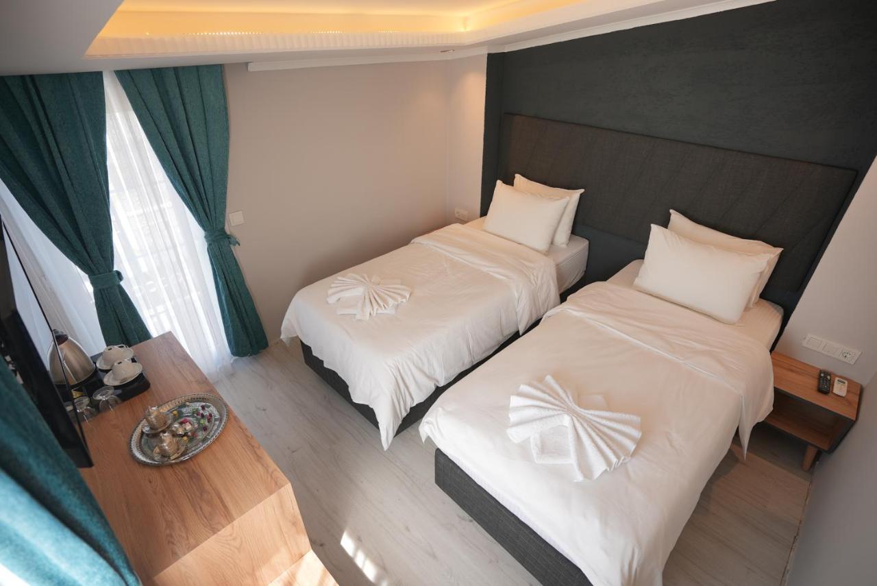 Hotel Sea Front Pansiyon *