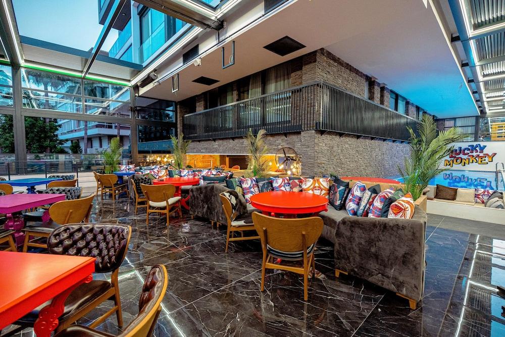 Otel Adalia