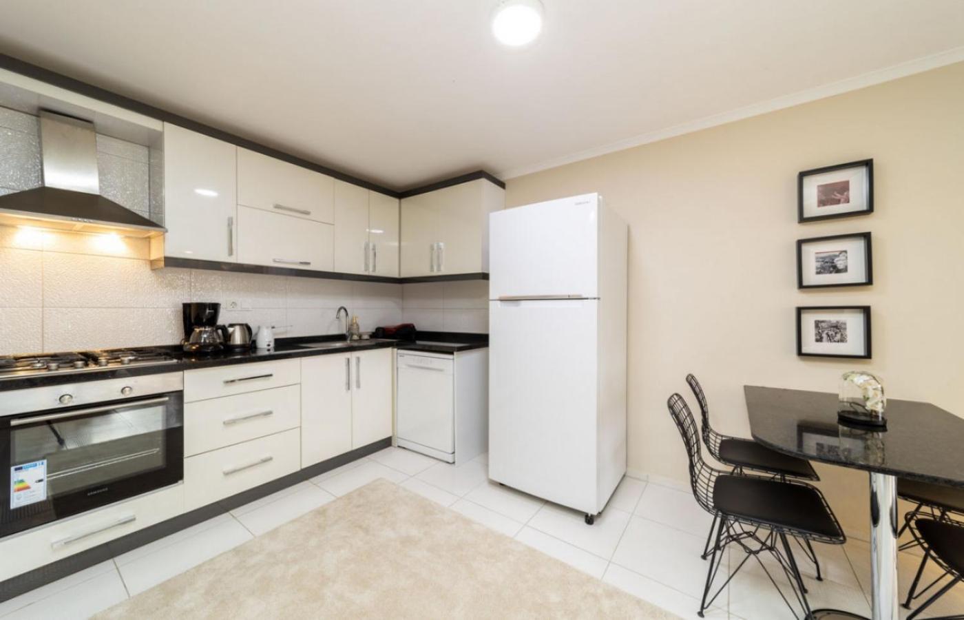 Lovely Flat Near Hadrians Gate *