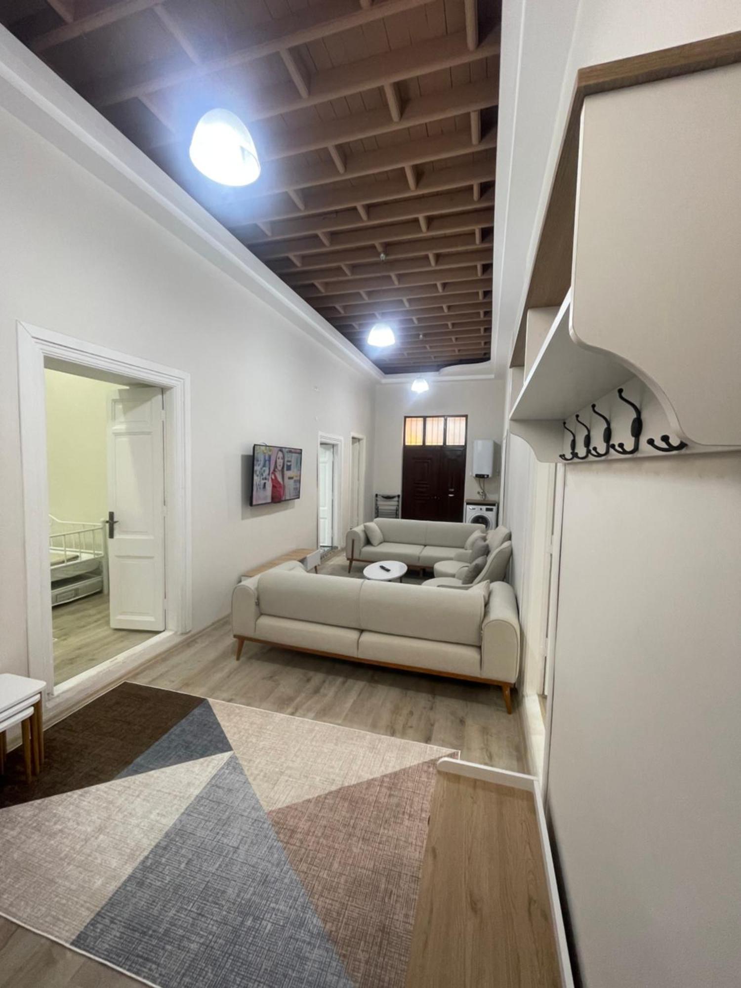 Apartment Old