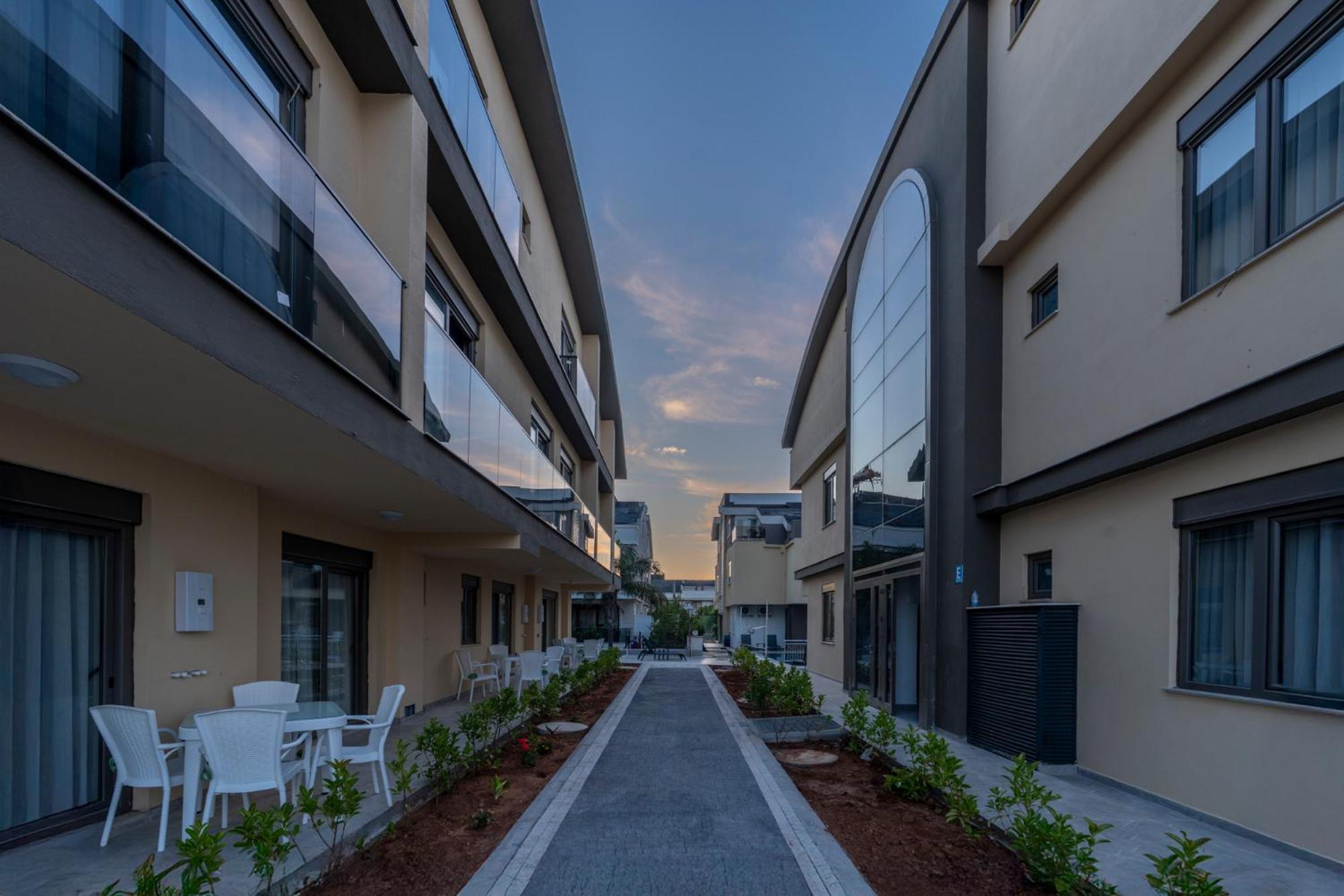 Aparthotel Lara Homes 2*