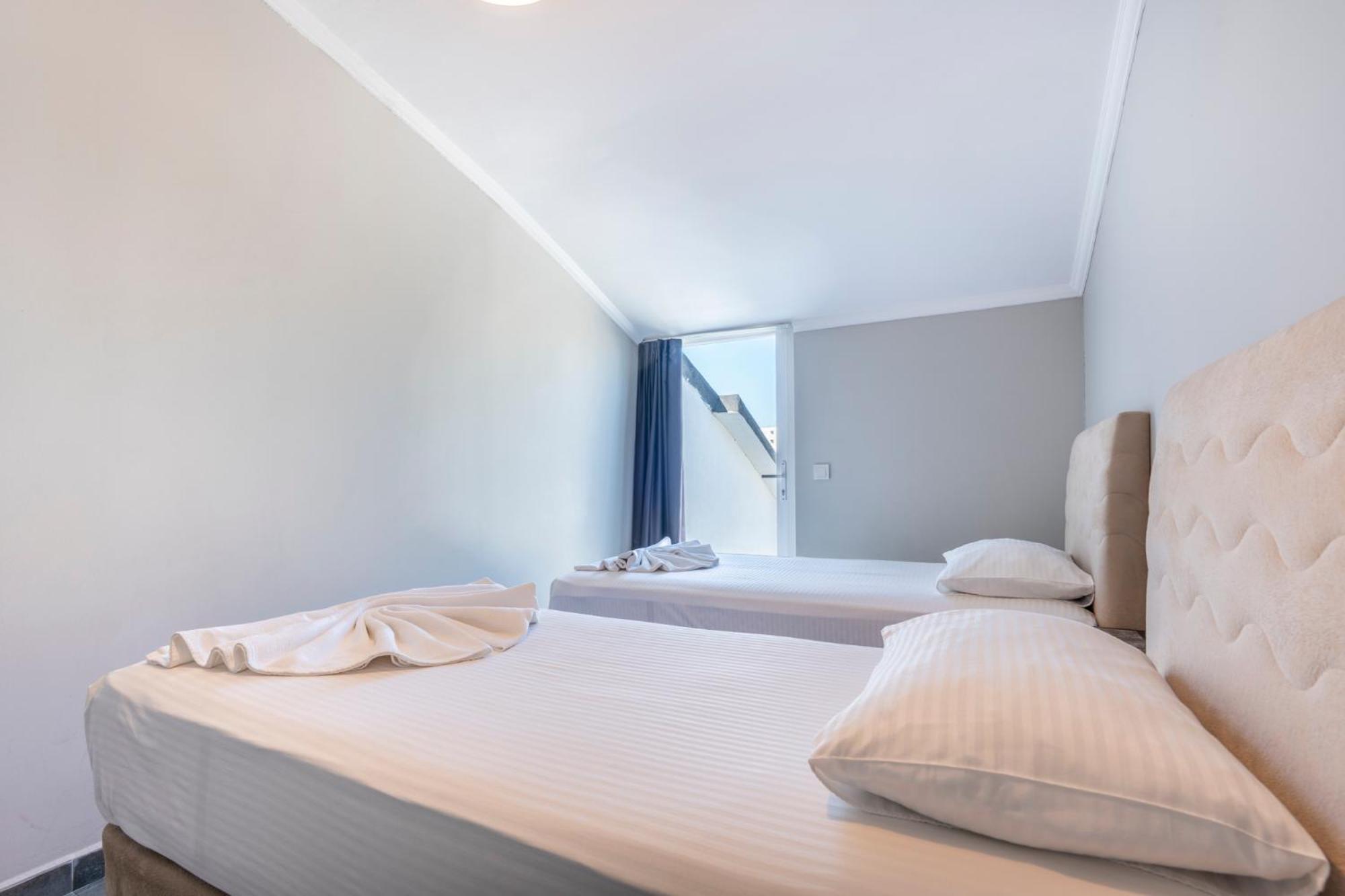 Lara Homes 2* Antalya
