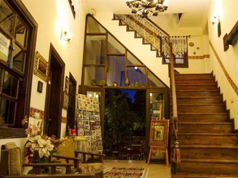 Deja Vu Otel 3*