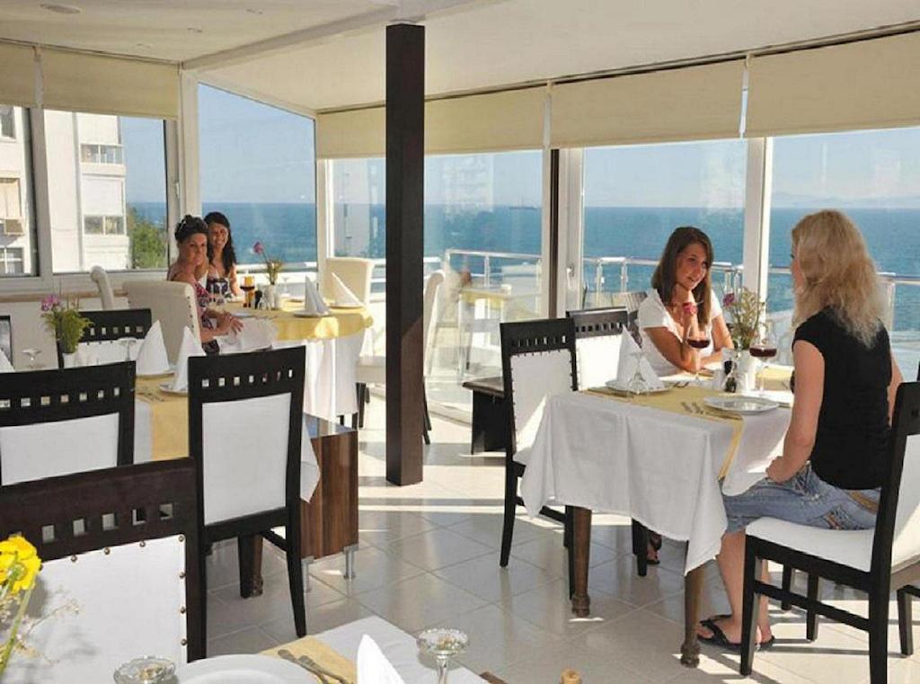 Otel Adalia 3*