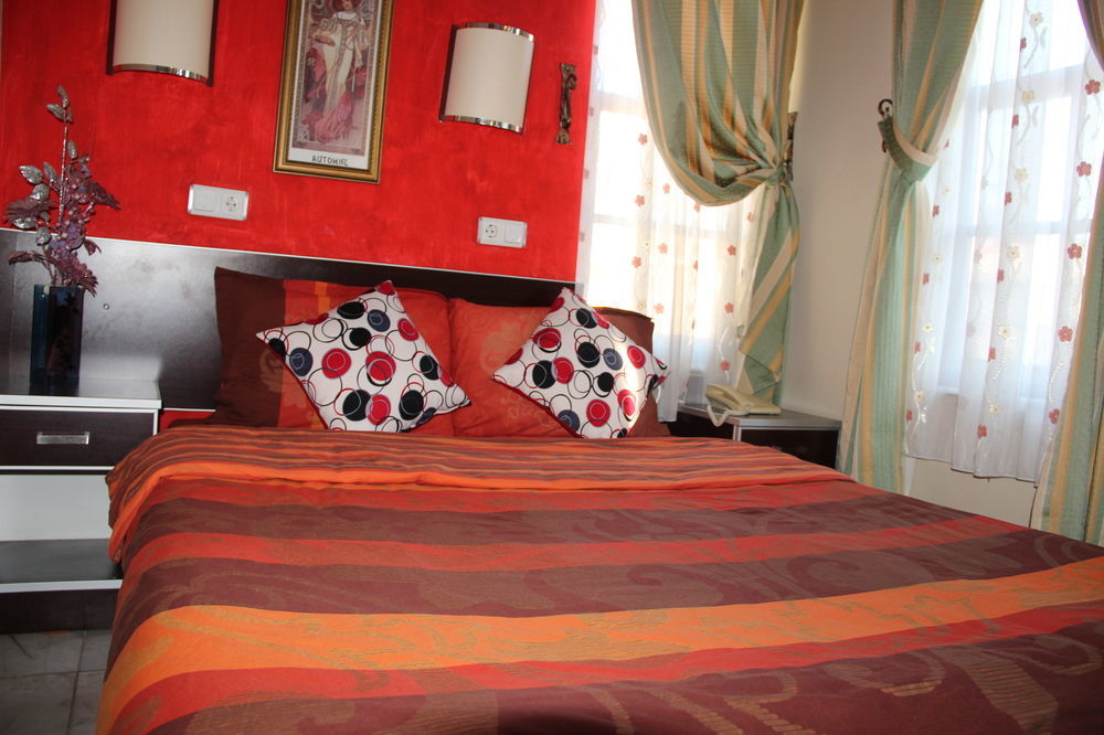 Kaleici Aparts 3* Antalya