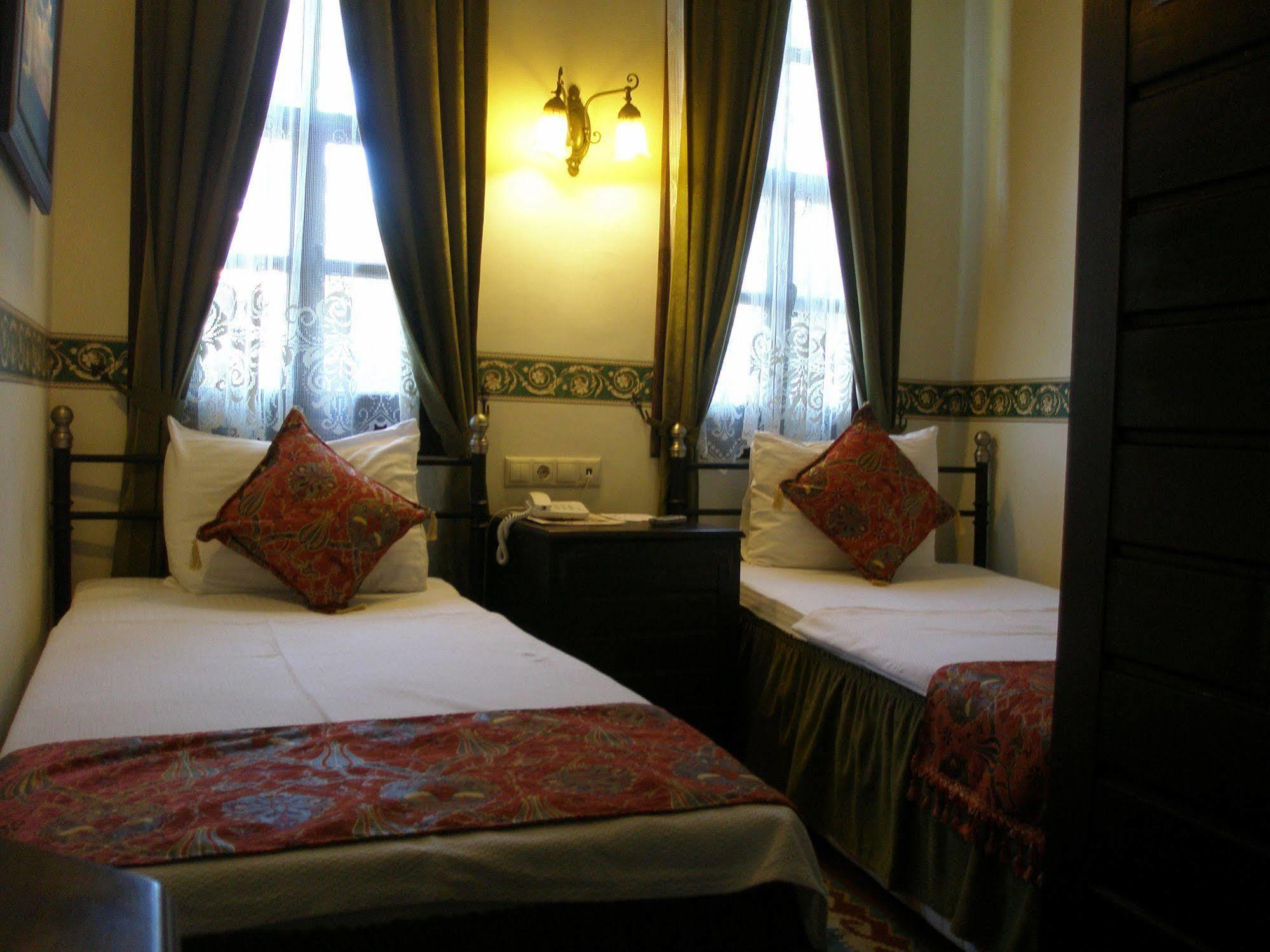 Deja Vu Otel 3*
