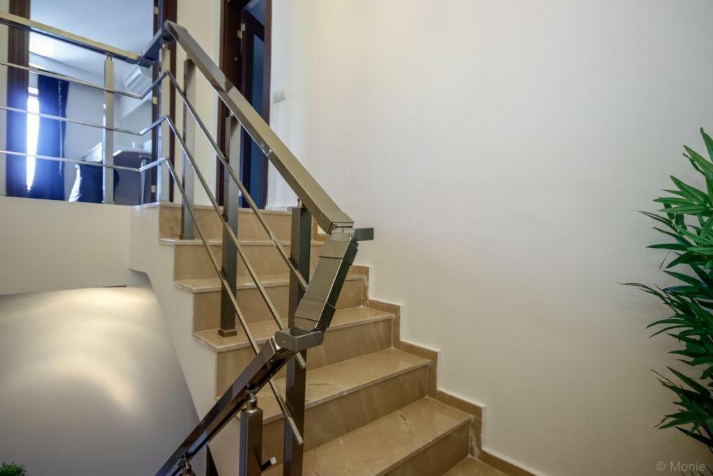 Lara Park Apartment