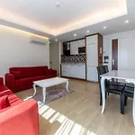 Tema Lara Apart
