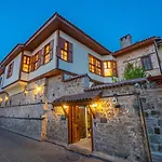 Cedrus Hotel