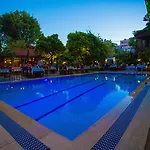 Oscar Boutique Hotel