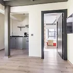 Delightful Flat Near Hadrians Gate