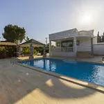 Marvelous Villa With Private Pool In Muratpasa