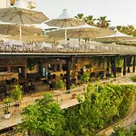 Falcon Hotel
