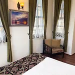 Deja Vu Hotel