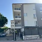 Konyaalti Guersu Denize Sifir Sahilde Full Esyali Lueks Daire
