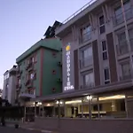Mandalin Hotel
