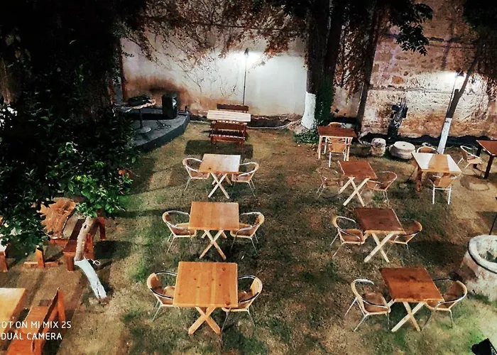 Otel Wood House