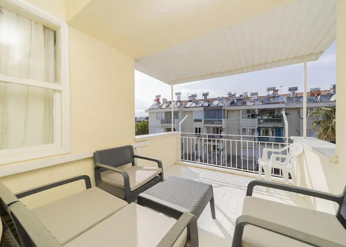 Spacious Flat Near Lara Beach In Antalya Muratpasa