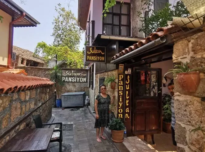 Sultan Pension