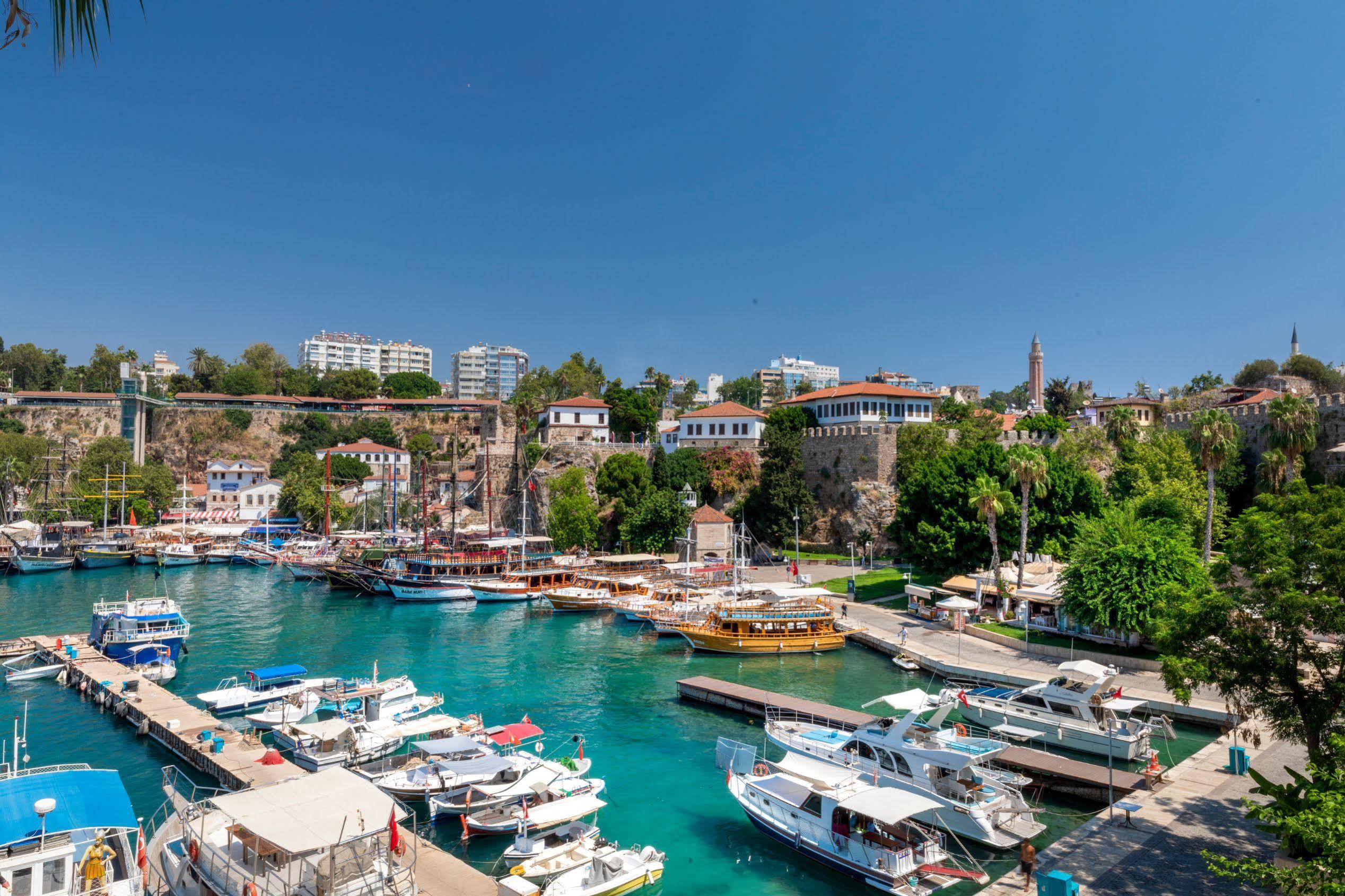 Otel Adalya Port 4*