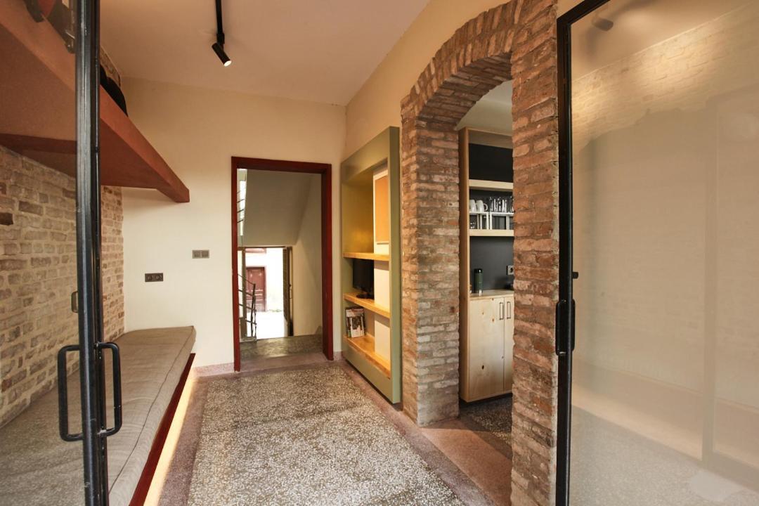 Flaneur Hostel