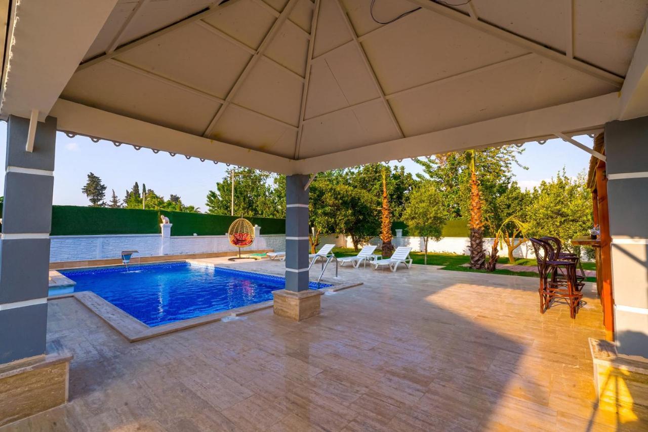 Marvelous With Private Pool In Muratpasa Villa