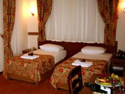 Triana Otel