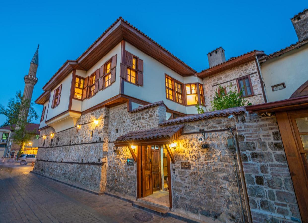 Cedrus Hotel