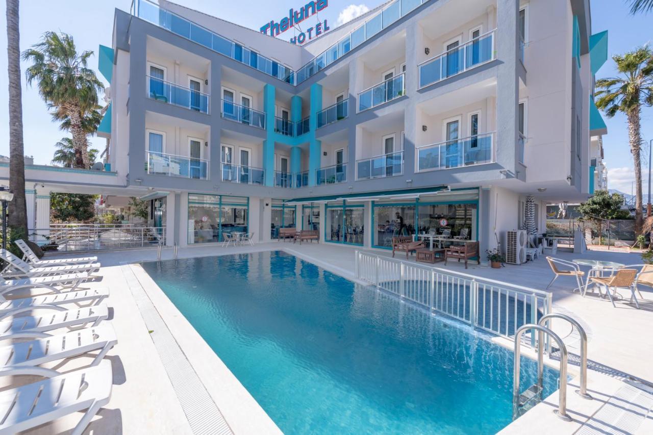 Hotel Theluna