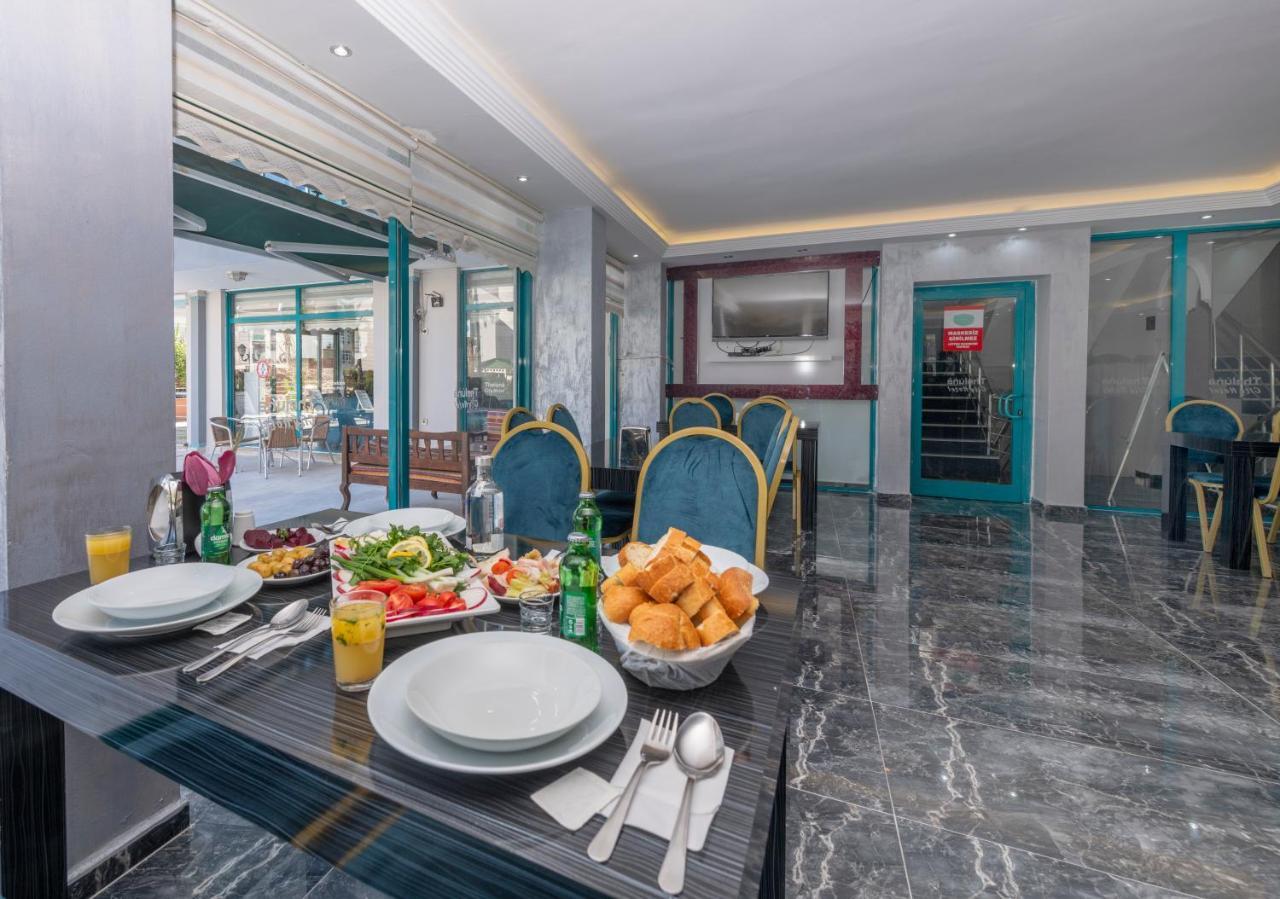 Hotel Theluna