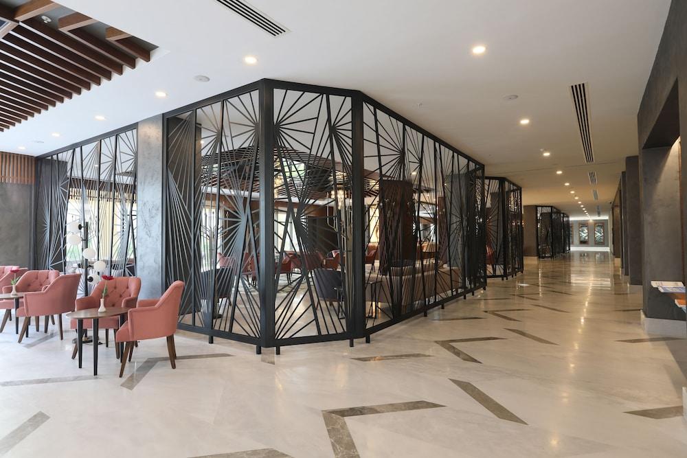 Greenwood Hotel 5*
