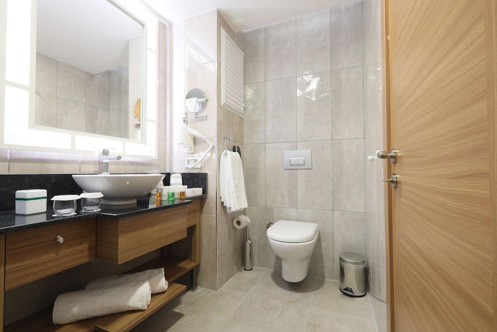 Greenwood Hotel 5*