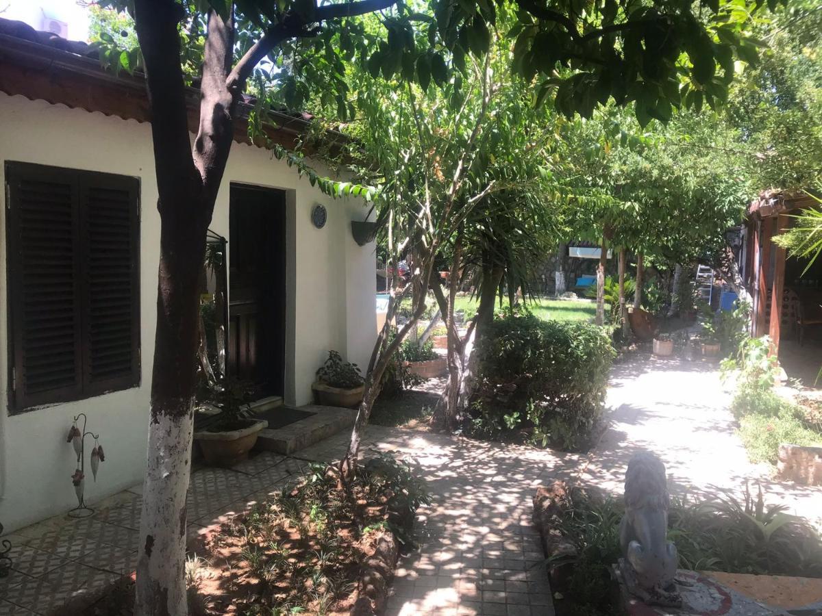 Hadrianus Pansion Otel 3*