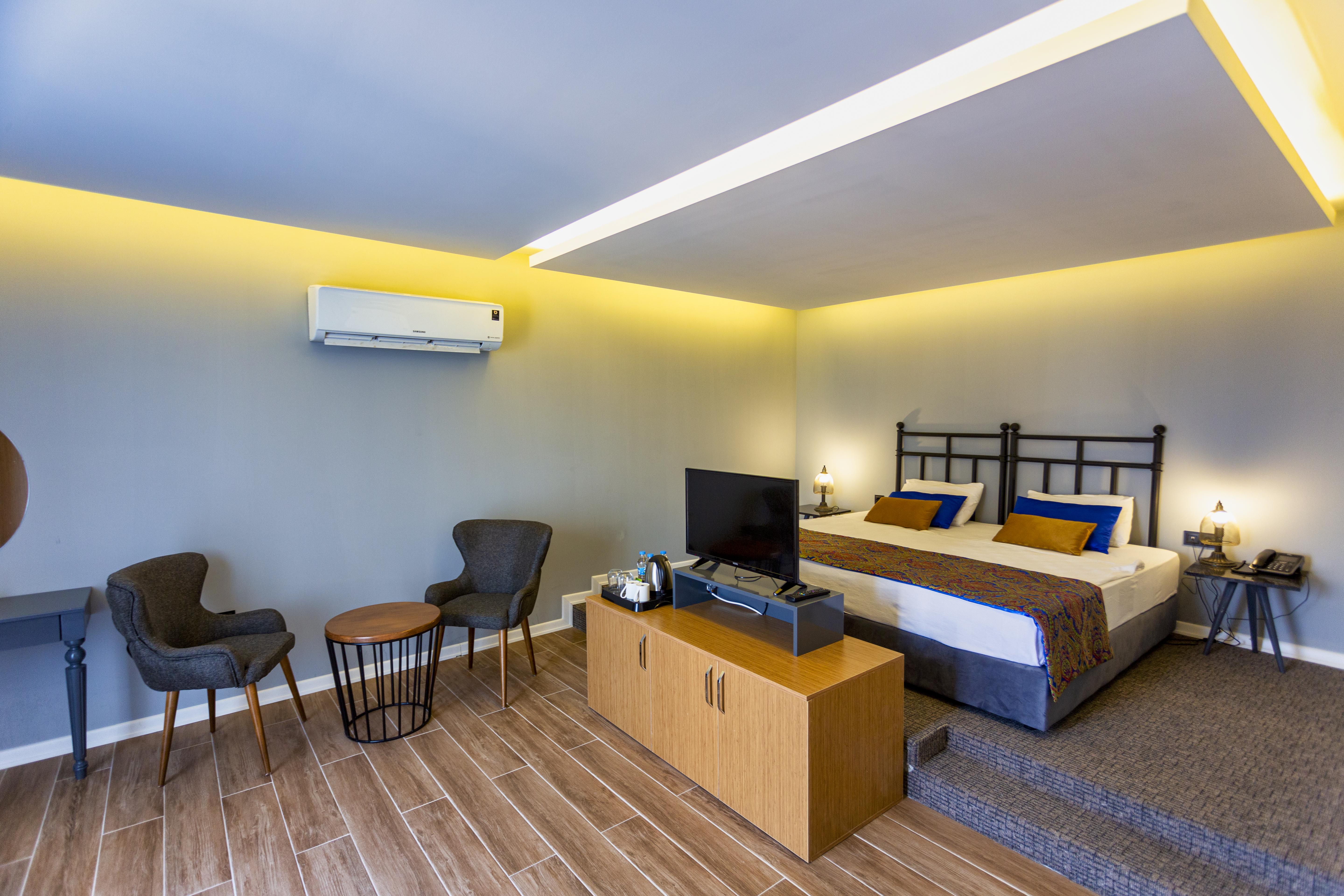Hotel Azuu Boutique 4*