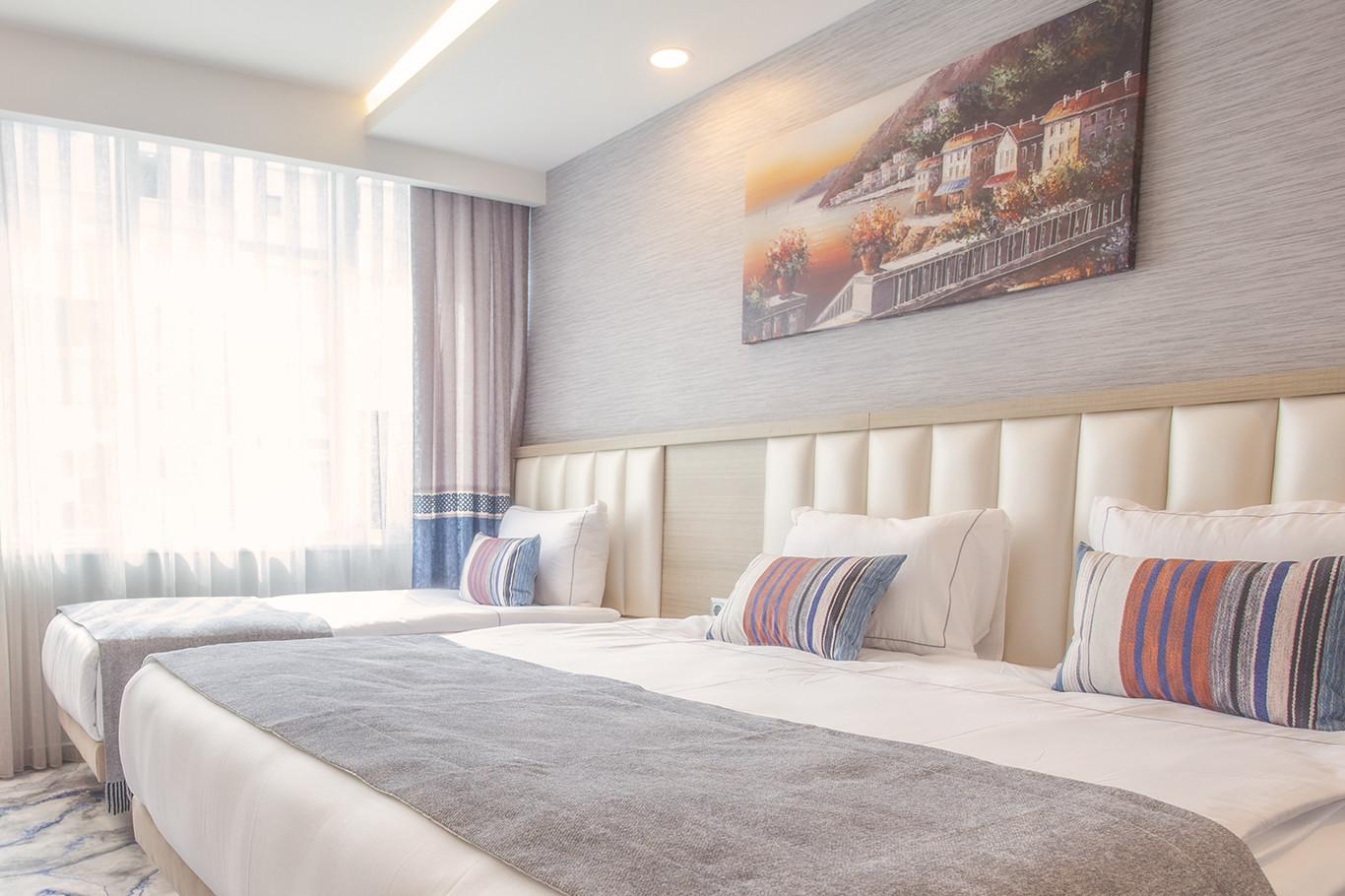 Otel Old Town Point & 4*