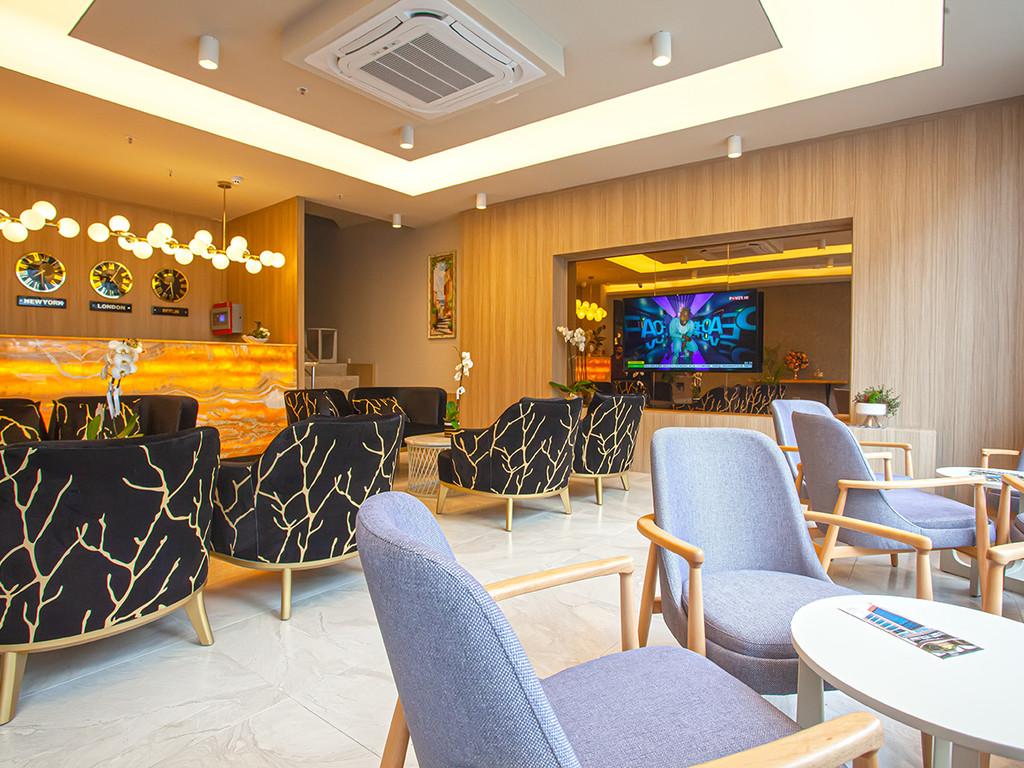 Otel Old Town Point & 4*