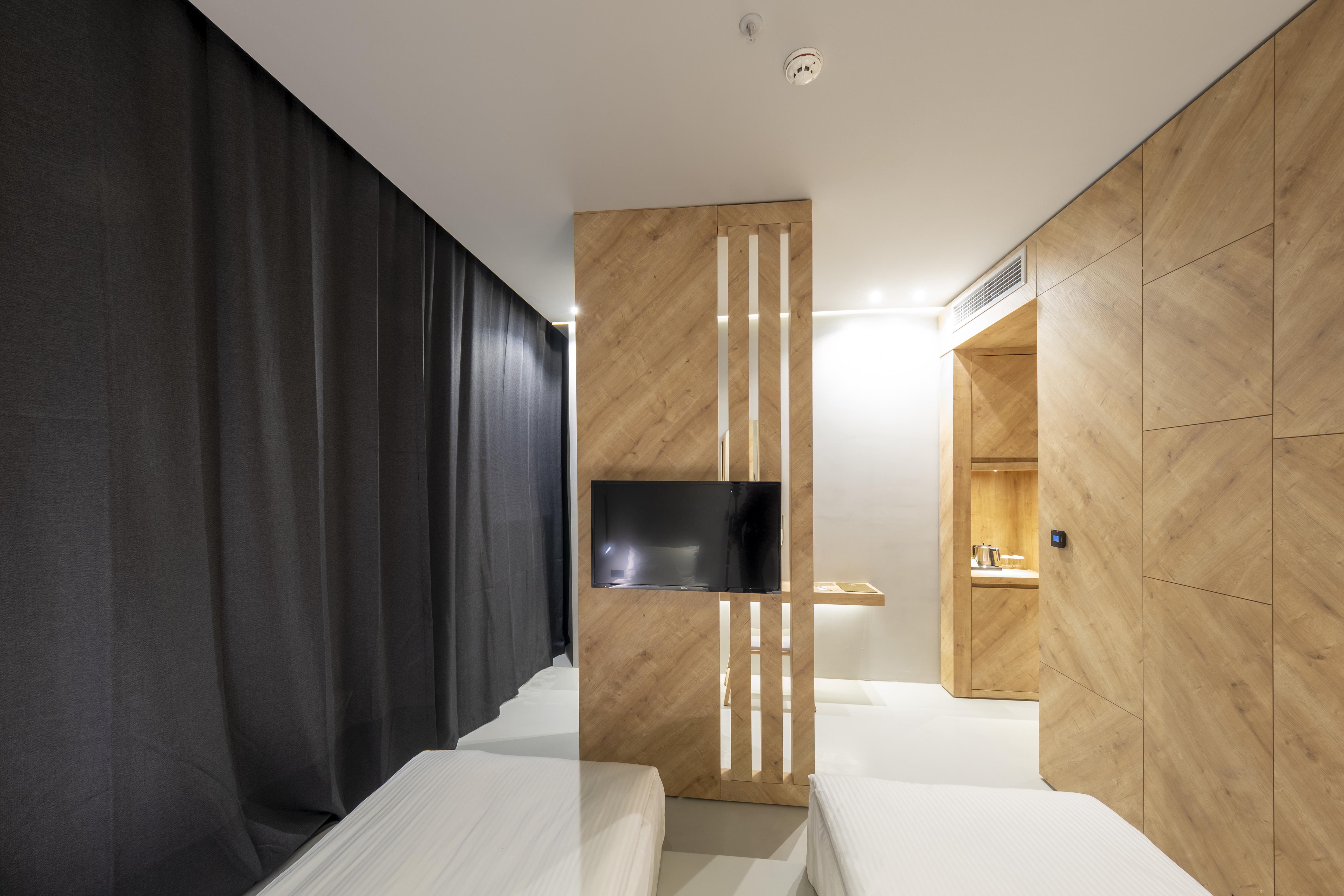 Otel Ag 2*