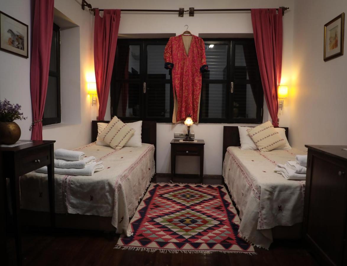 Otel Hadrianus Pansion Antalya