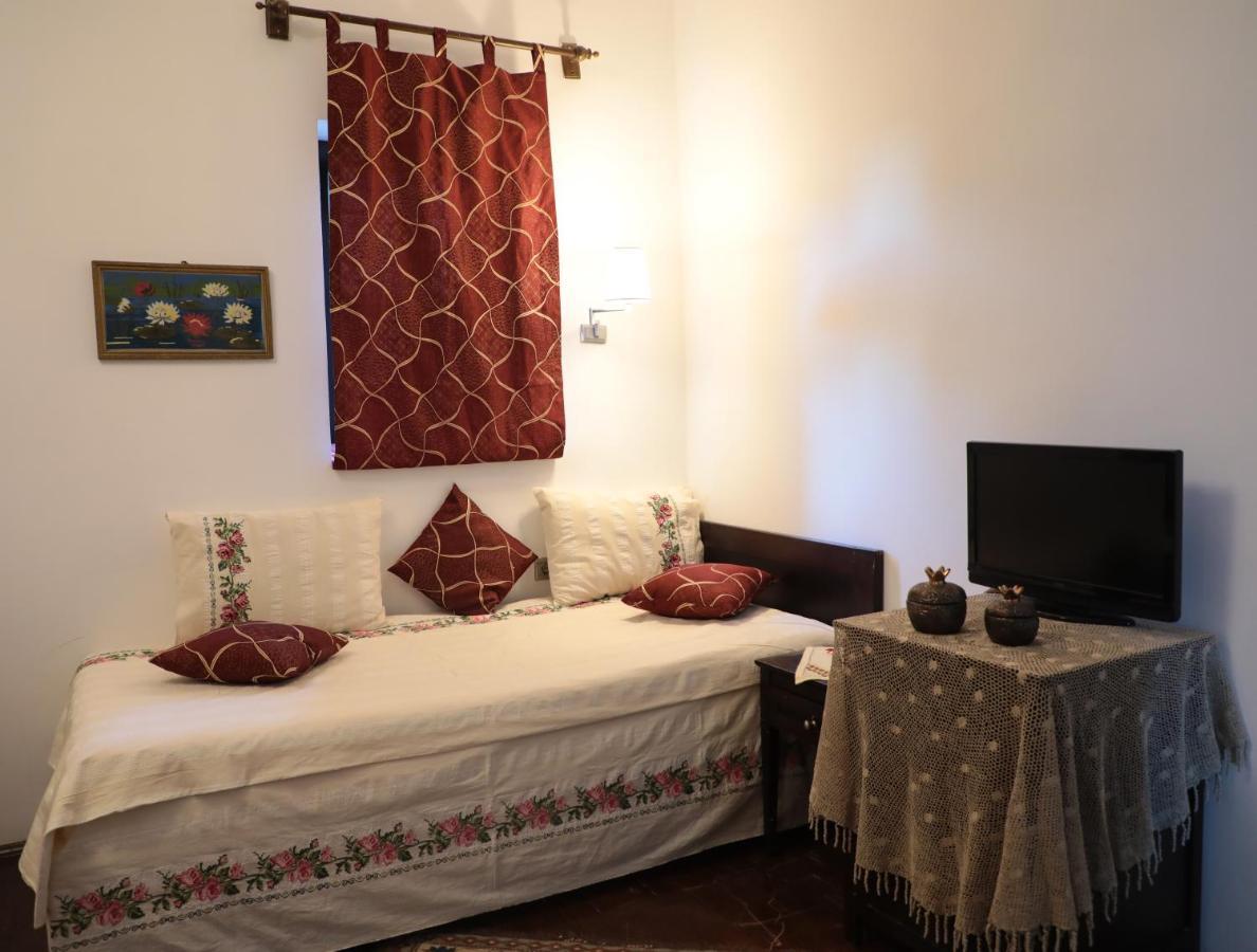 Otel Hadrianus Pansion Antalya