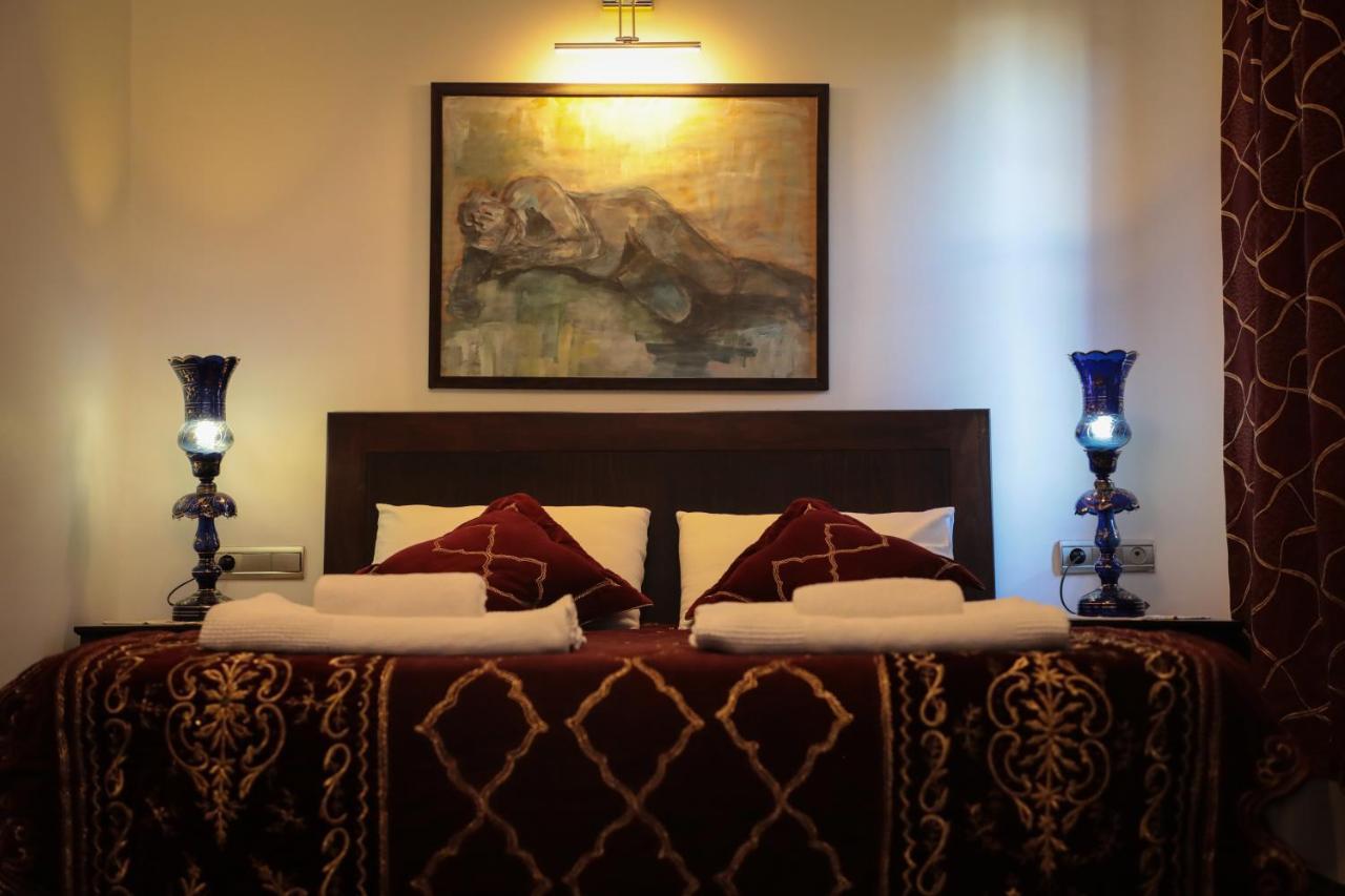 Hadrianus Pansion Otel