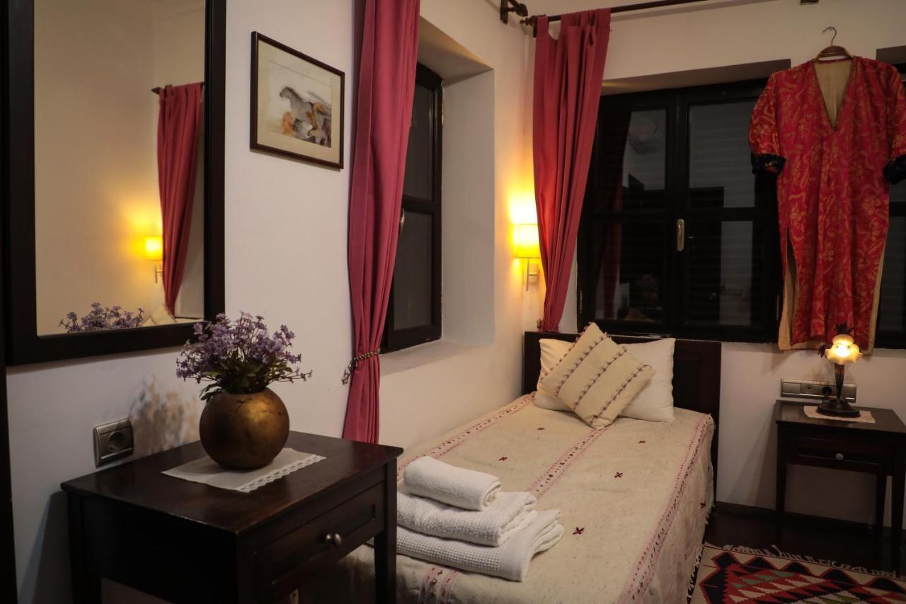 Otel Hadrianus Pansion Antalya