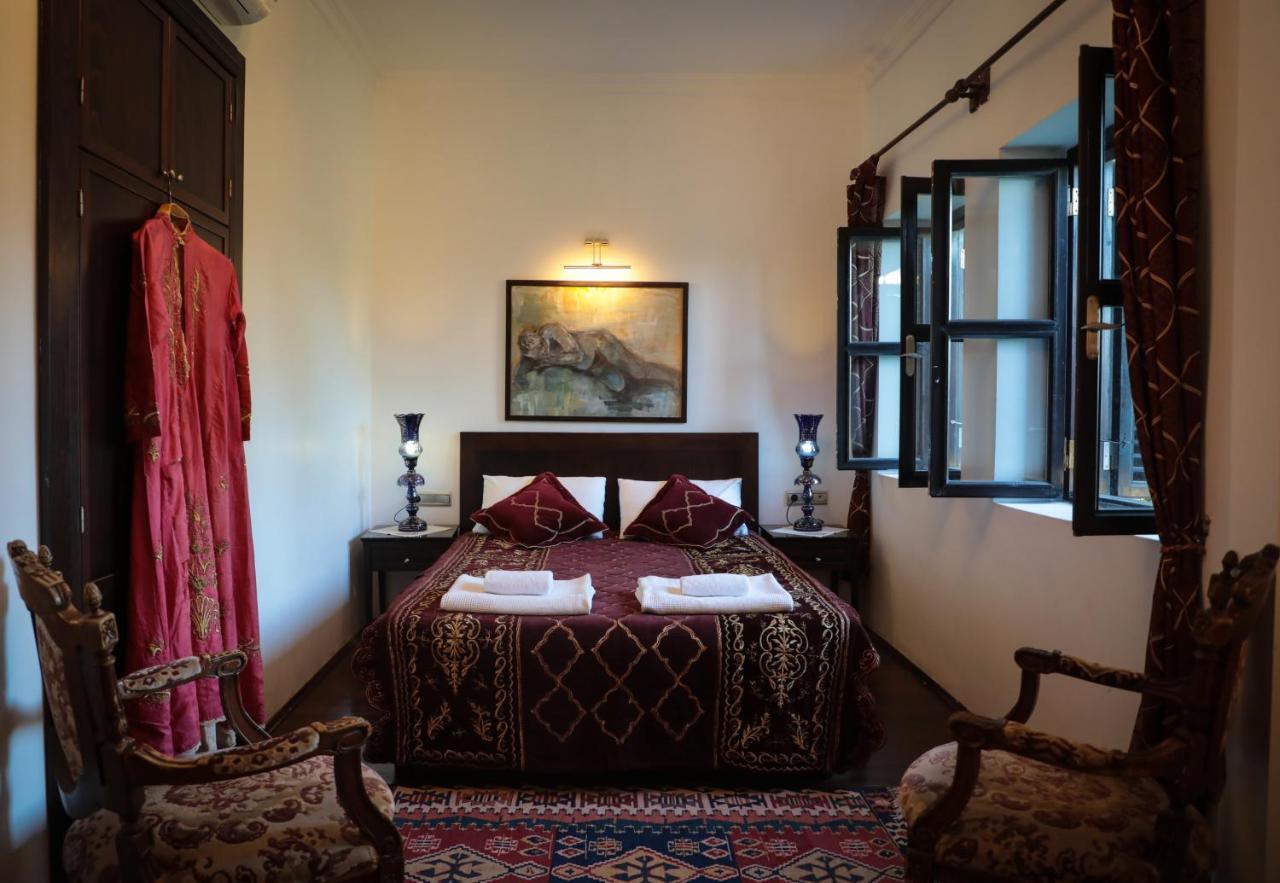 Hadrianus Pansion Otel 3*