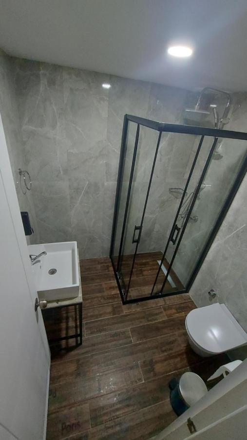 Lupo Libero 3*