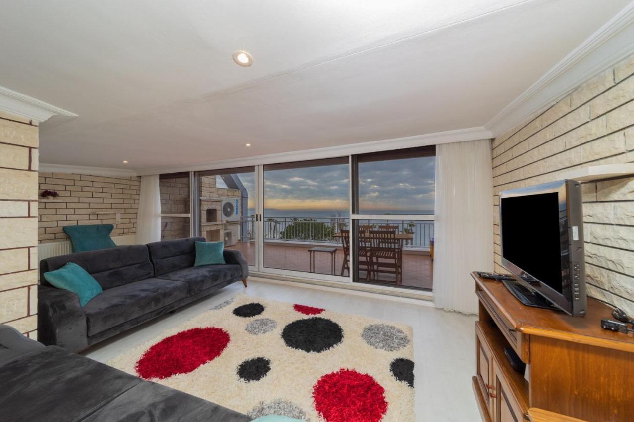Appartement Flat With Terrace Next To Konyaalti Antalya