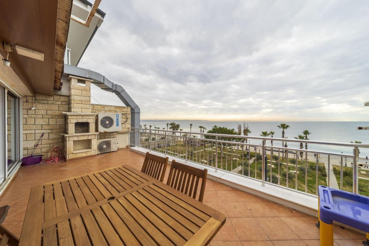 Flat With Terrace Next To Konyaalti Appartement *