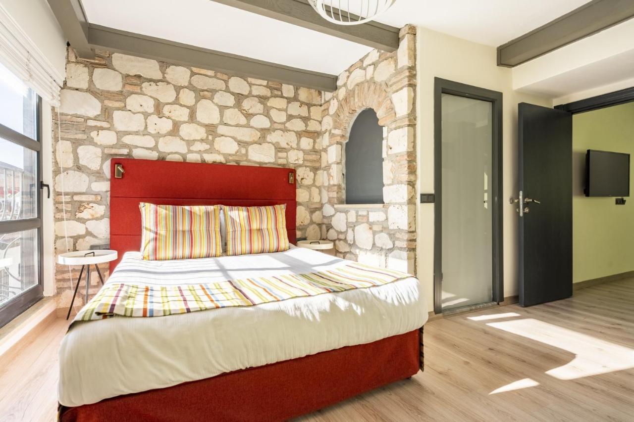 Delightful Flat Near Hadrians Gate